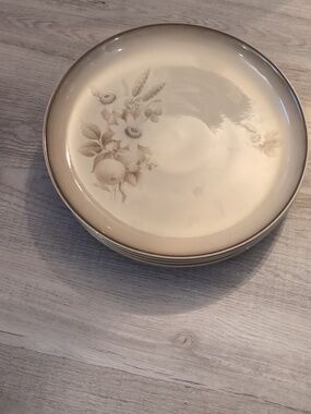 4 vintage stoneware plates are the Denby Memories (also known as Images)